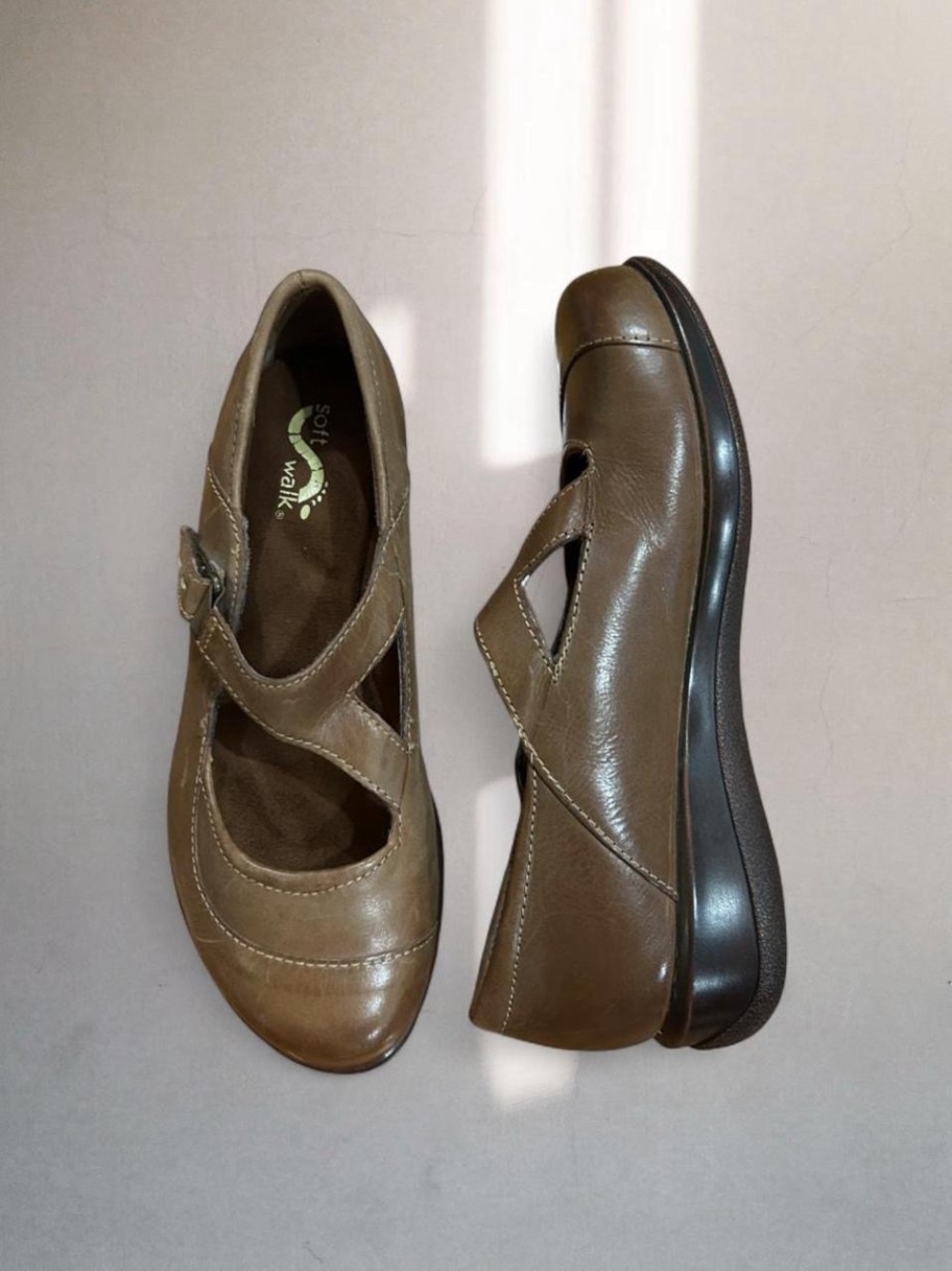 SoftWalk Vintage Brown Leather Mary Jane Slip-On Loafers
